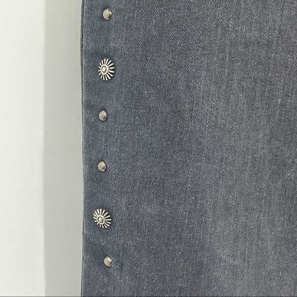 Blank NYC Washed Black Studded Cropped Skinny Jeans.​ - Picture 5 of 7